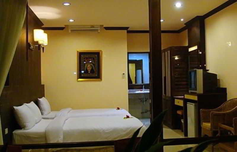 Grand Thai House Resort Ламаи-Бич Экстерьер фото
